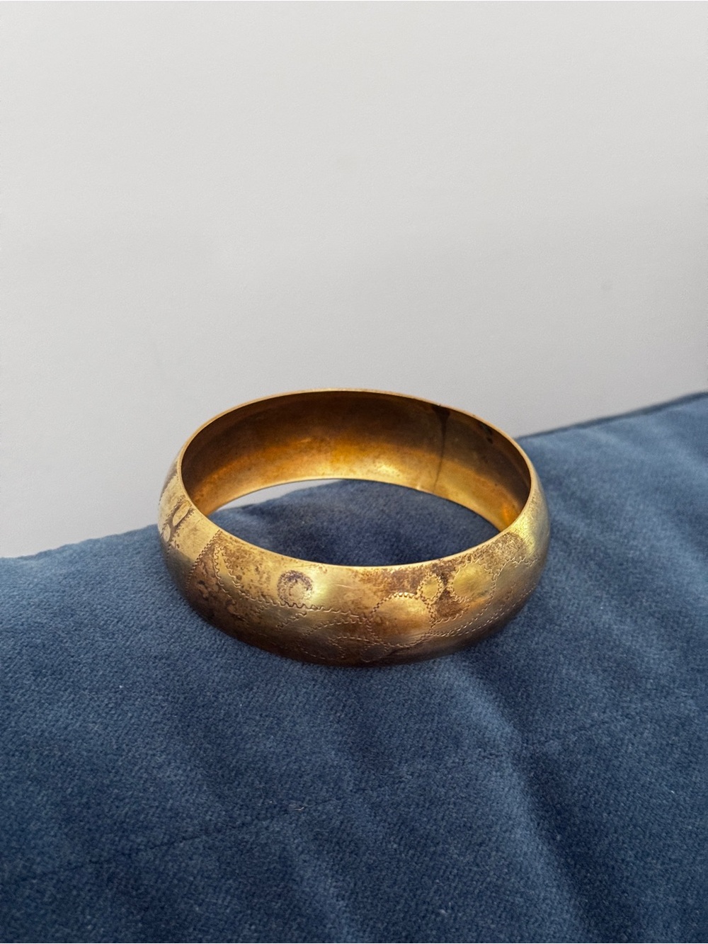 Vintage Brass Flower design Wide Chunky Bangle Bracelet.